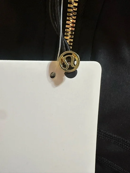 cropped black lululemon define jacket. 1:1 high quality - Picture 4 of 9